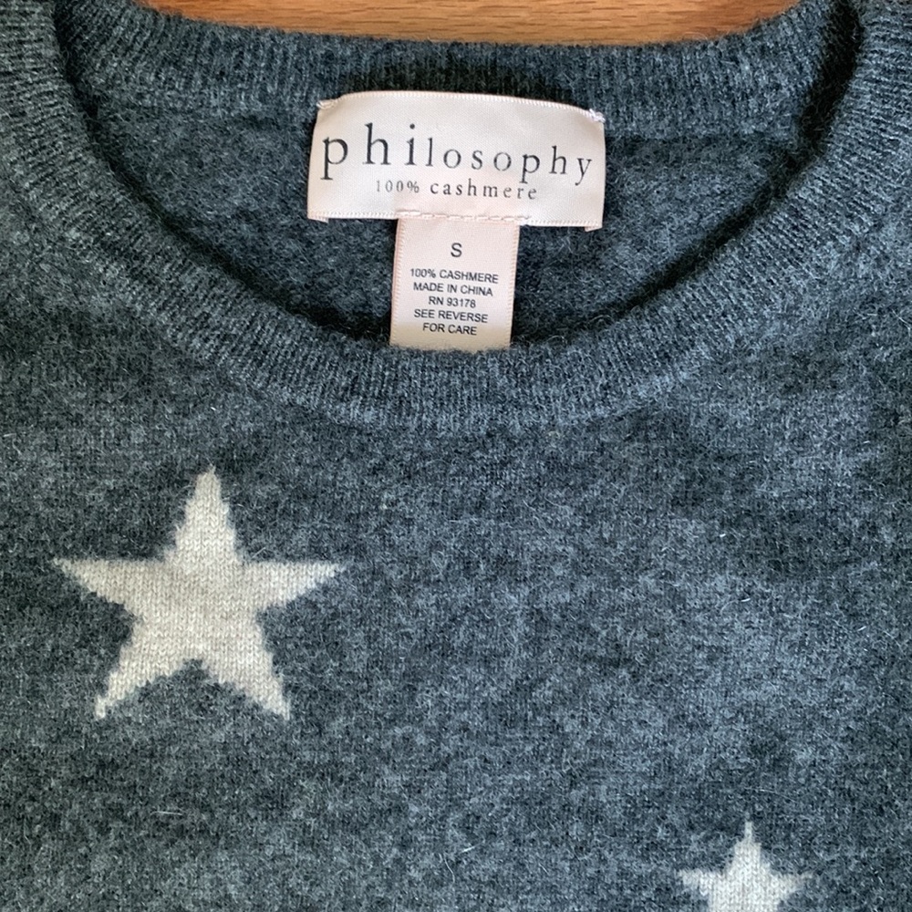 Philosophy 100% Cashmere sweater